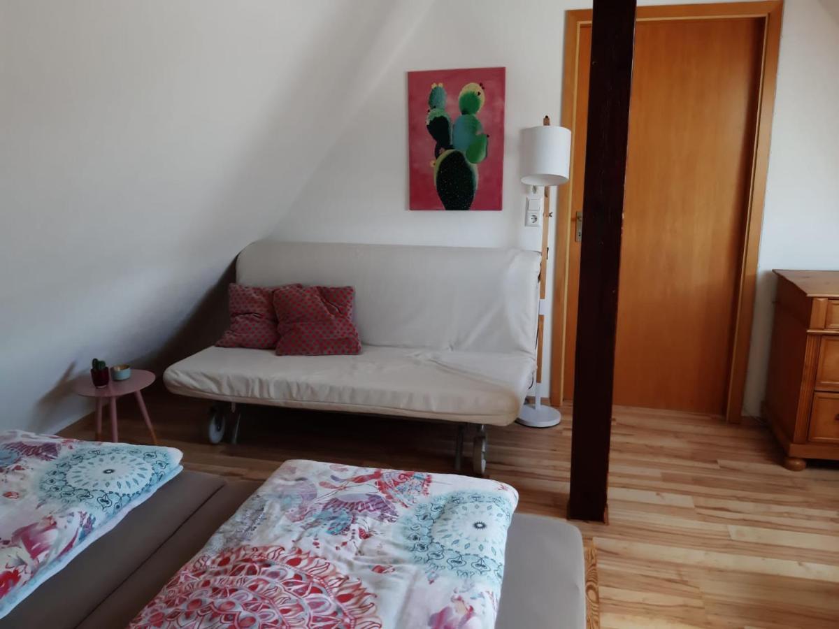 Giebelzimmer Mit Weinbergblick Stetten  Exterior photo