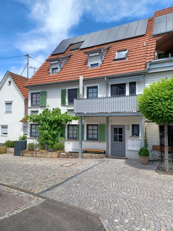 Giebelzimmer Mit Weinbergblick Stetten  Exterior photo